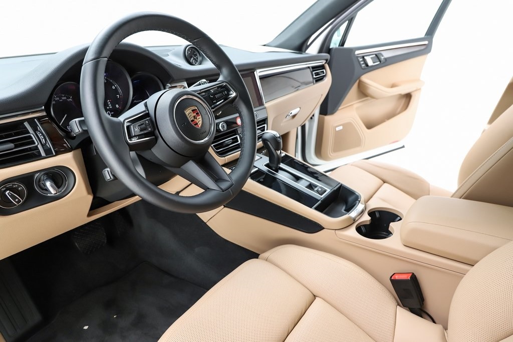 Certified 2025 Porsche Macan SUV