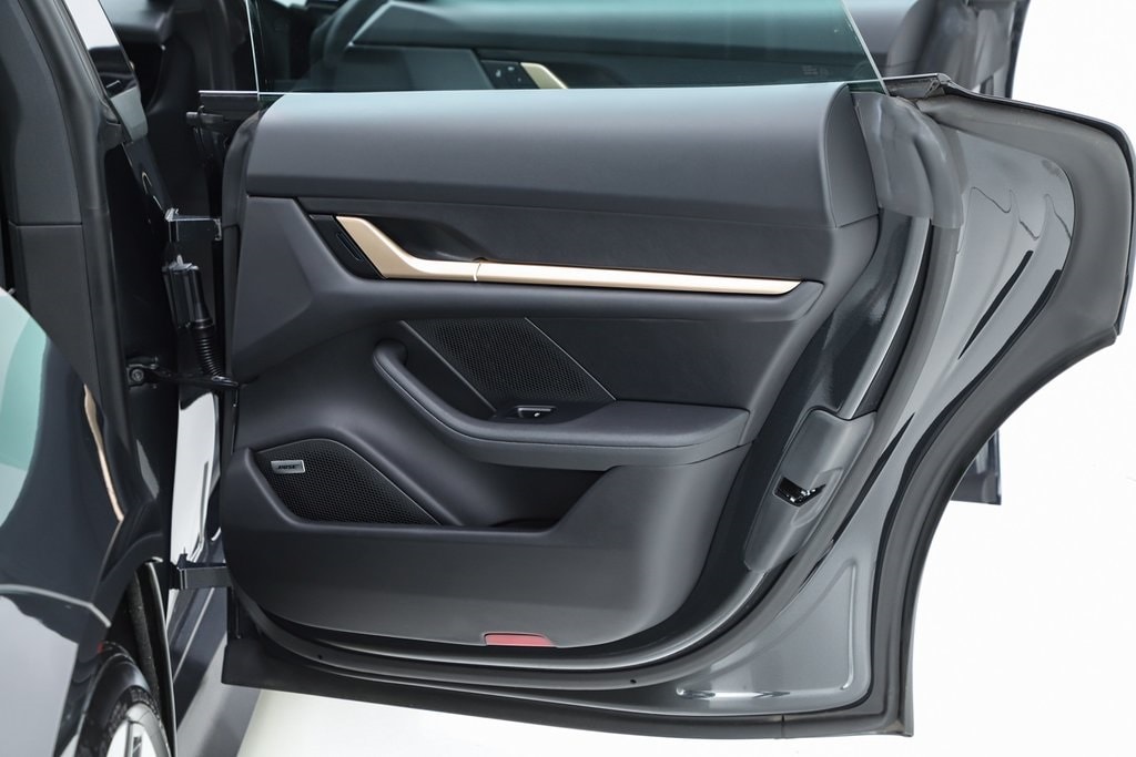 2025 Porsche Taycan S - Photo 61