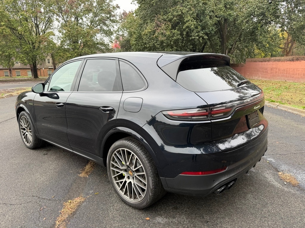 Certified 2023 Porsche Cayenne E-Hybrid Platinum Edition SUV