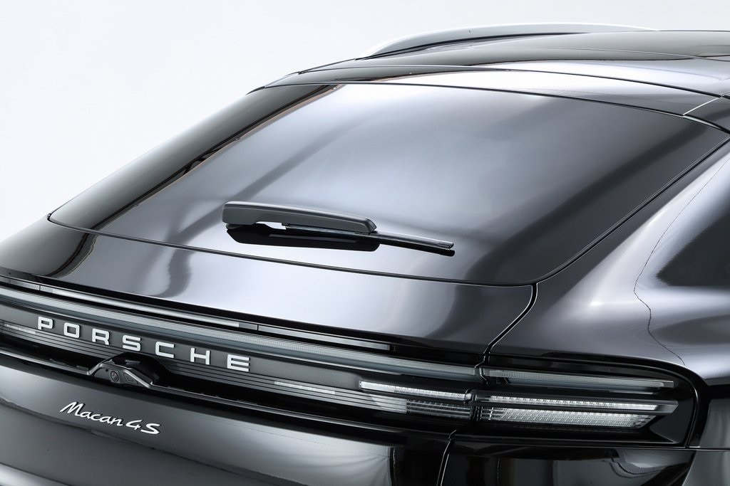 2025 Porsche Macan S - Photo 23