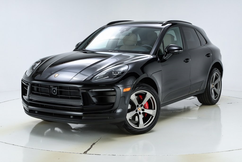 2025 Porsche Macan S's photo