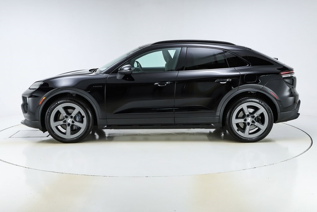 Certified 2024 Porsche Macan Base with VIN WP1AA2XAXRL003684 for sale in Knoxville, TN