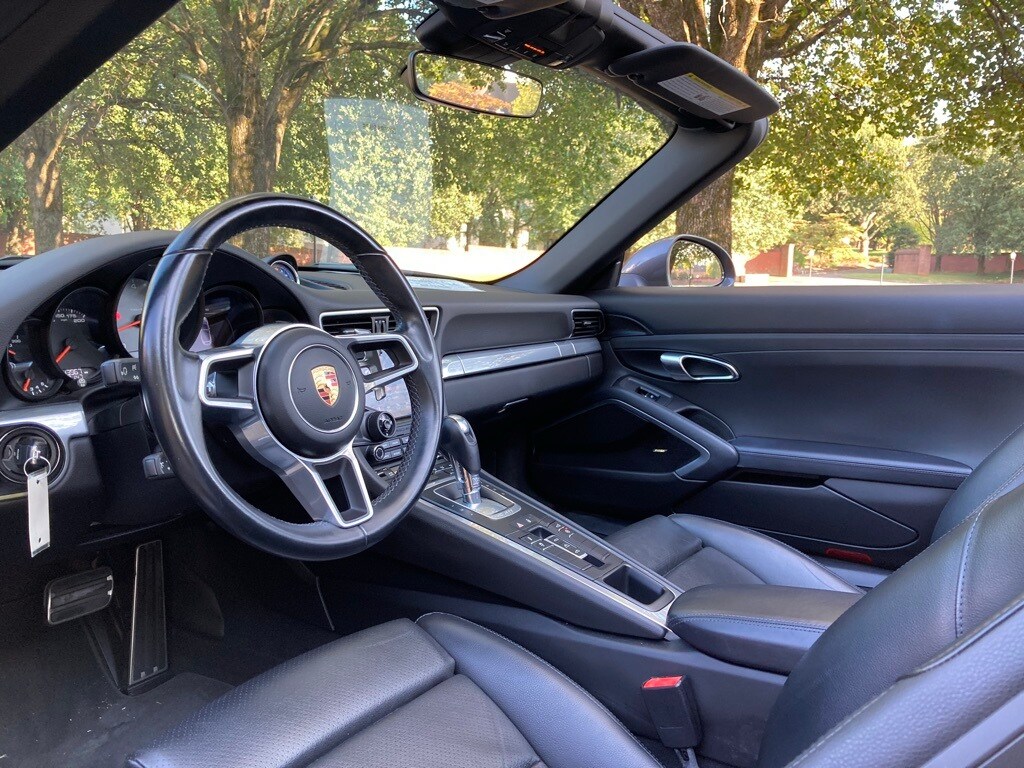 2017 Porsche 911 S photo 4