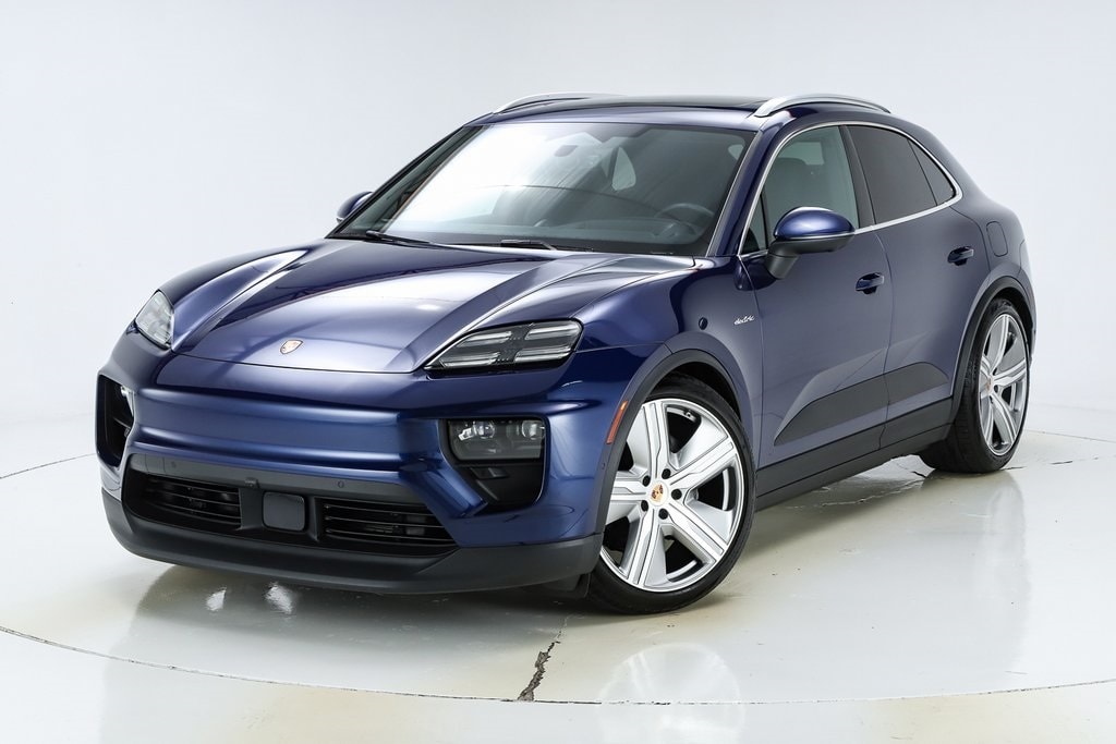 2024 Porsche Macan Base's photo