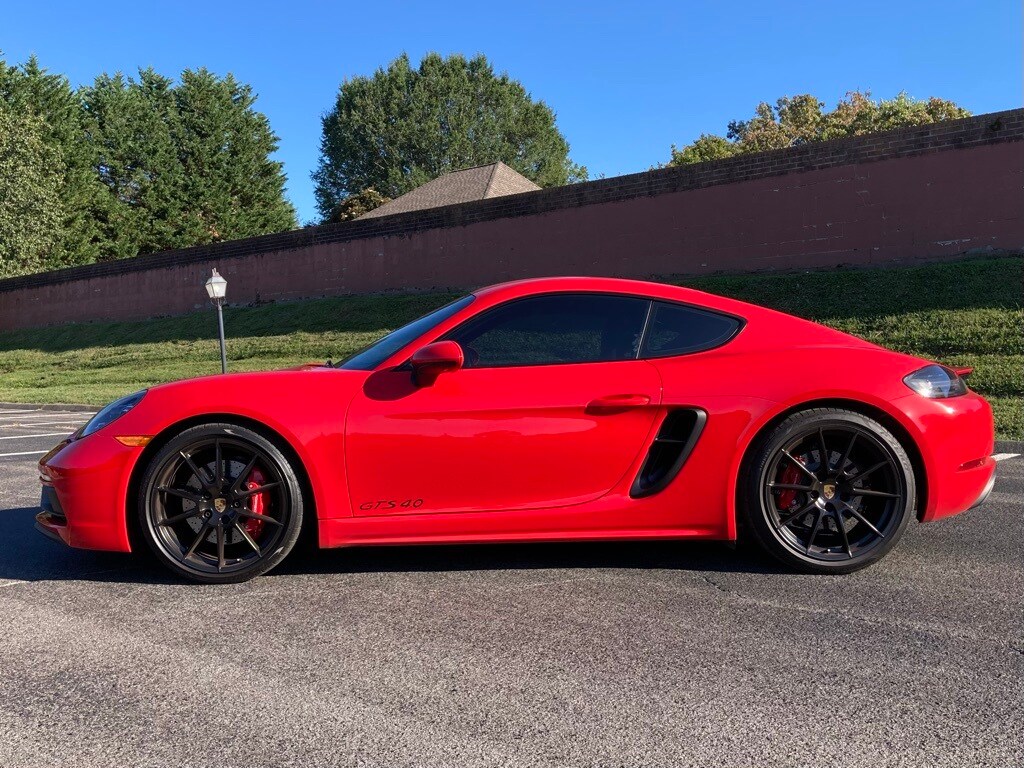 2024 Porsche Cayman GTS 4.0 photo 2