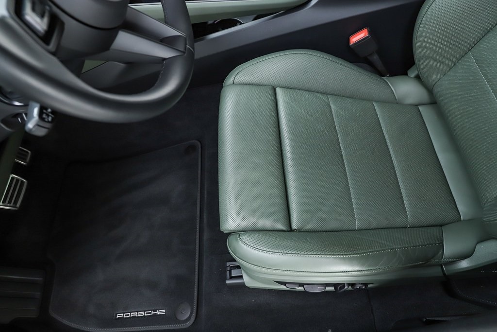 2025 Porsche Macan S - Photo 44