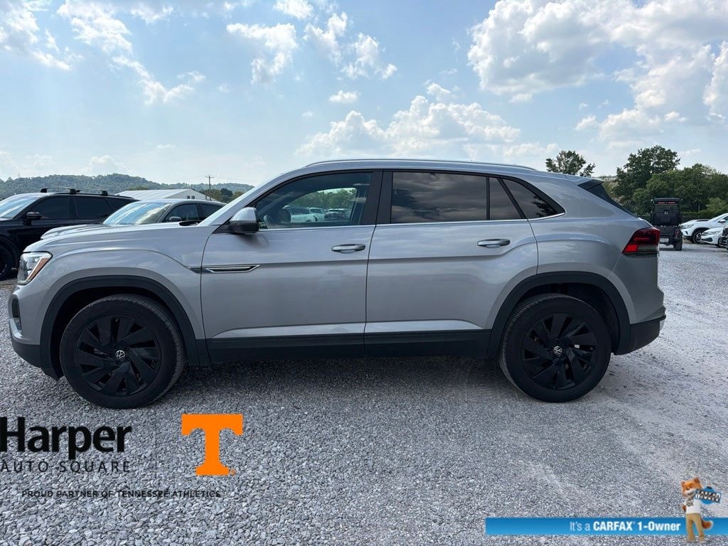 Used 2025 Volkswagen Atlas Cross Sport 2.0T SE w/Technology SUV