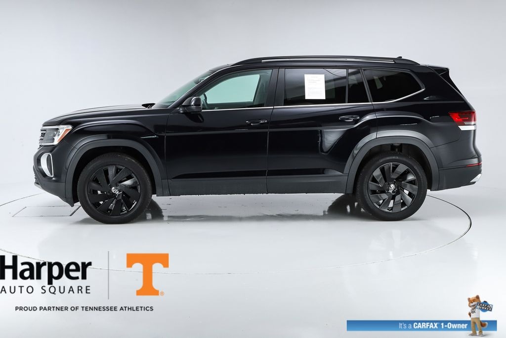 Used 2025 Volkswagen Atlas 2.0T SE w/Technology SUV