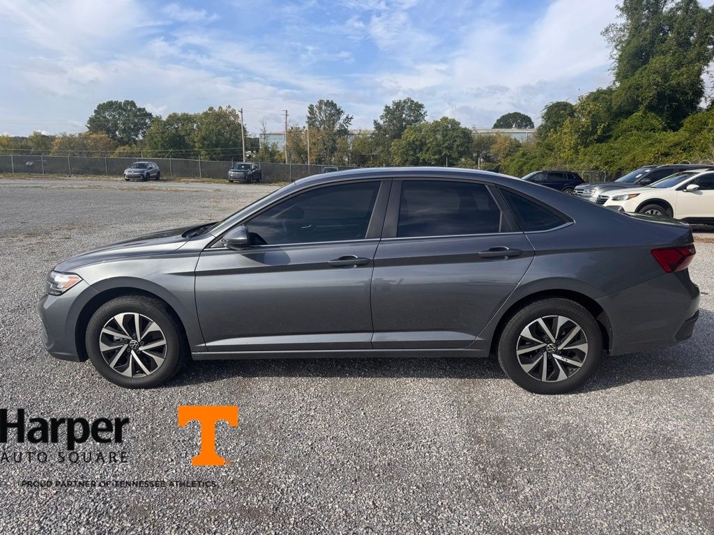 2024 Volkswagen Jetta 1.5T S photo 2