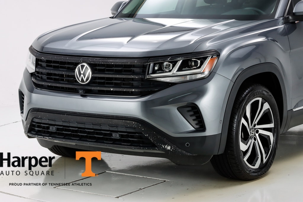 Used 2021 Volkswagen Atlas SEL Premium with VIN 1V2TR2CA7MC583382 for sale in Knoxville, TN