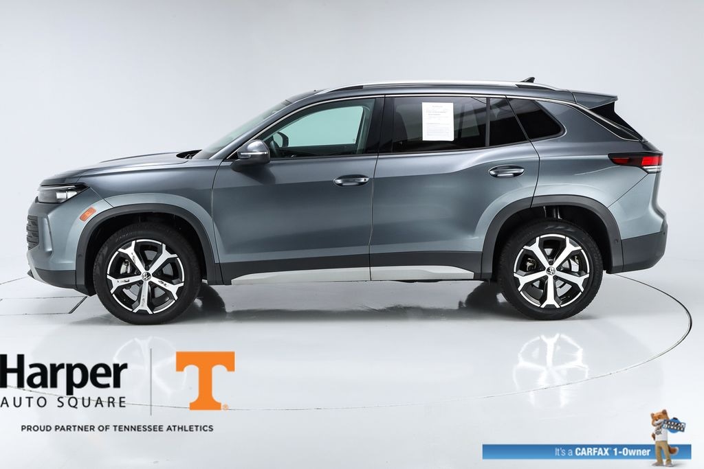 Used 2025 Volkswagen Tiguan 2.0T SE SUV