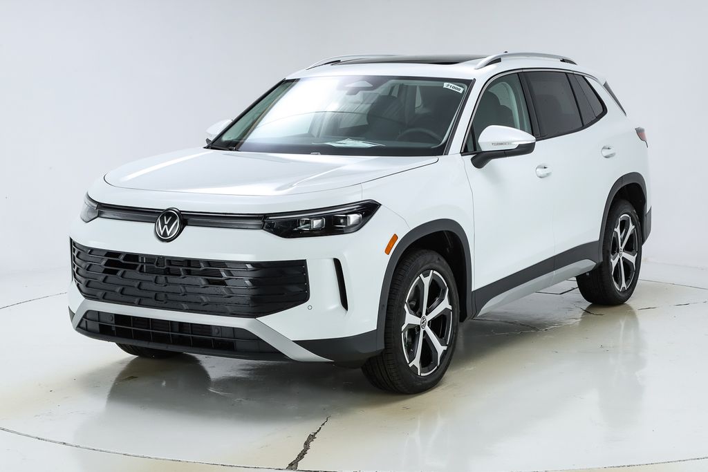 2026 Volkswagen Tiguan SE's photo