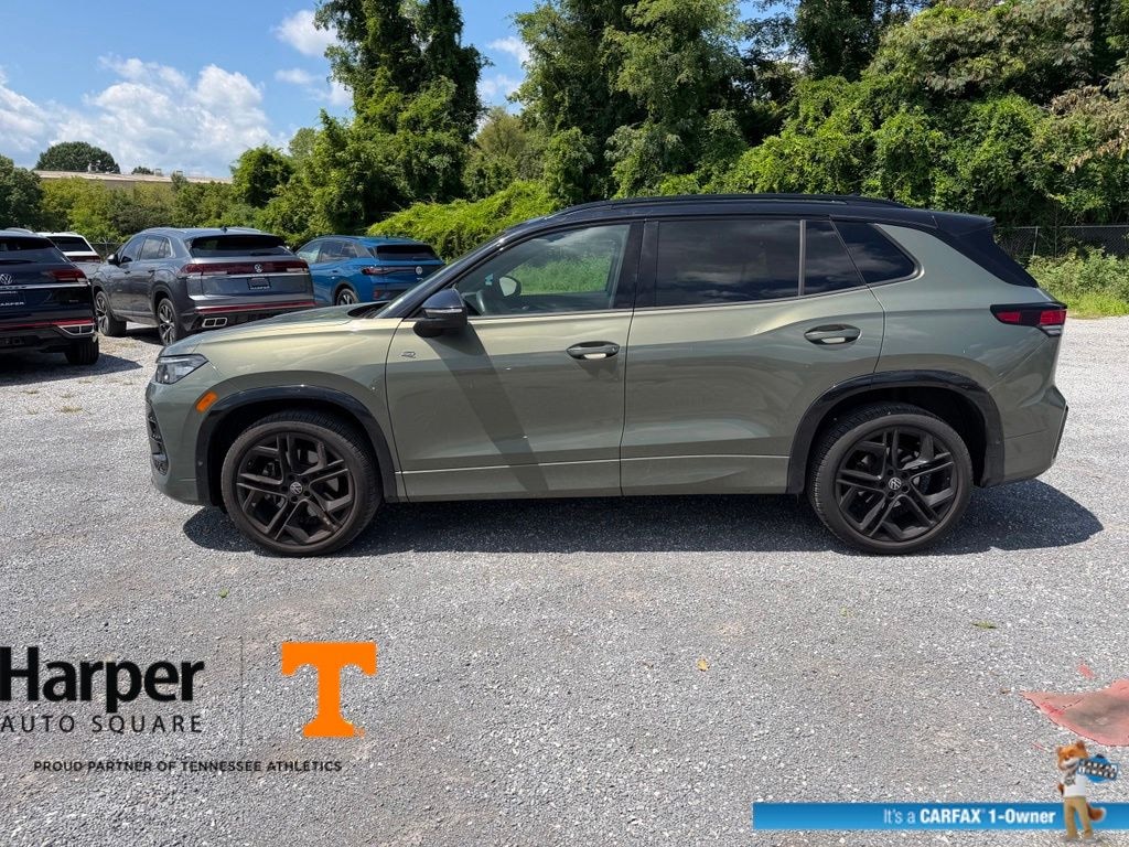 Used 2025 Volkswagen Tiguan 2.0T SE R-Line Black SUV