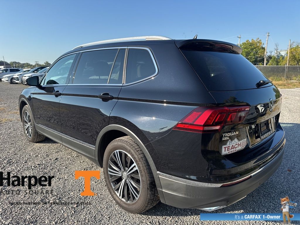 2019 Volkswagen Tiguan SEL photo 3