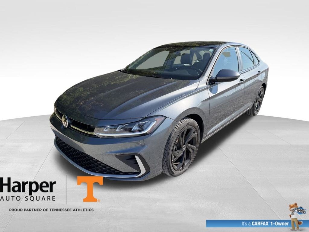 Used 2025 Volkswagen Jetta 1.5T SE Sedan