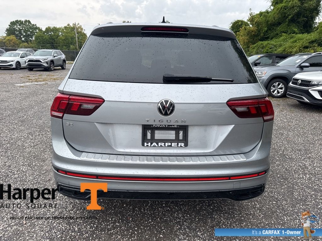 2023 Volkswagen Tiguan SE R-Line Black photo 4