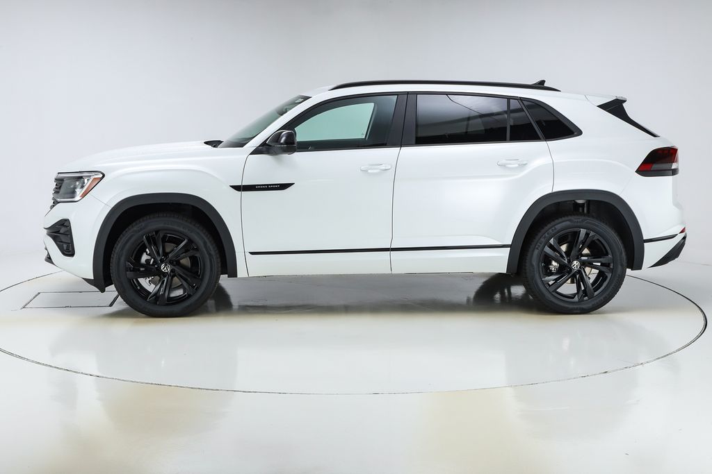 2026 Volkswagen Atlas Cross Sport SEL R-Line photo 2
