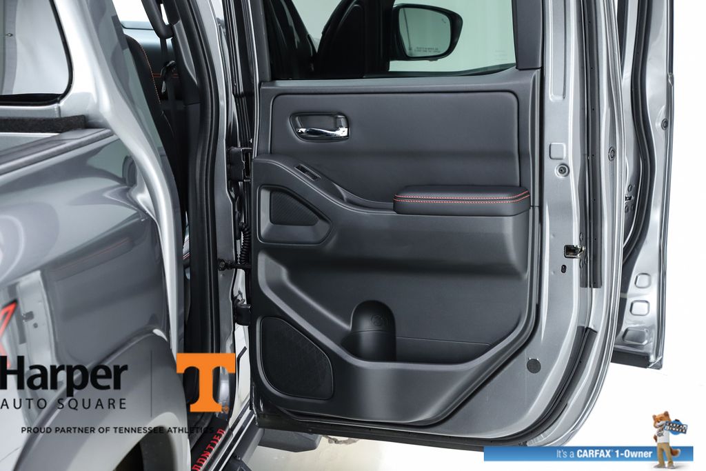 2025 Nissan Frontier PRO-4X - Photo 30