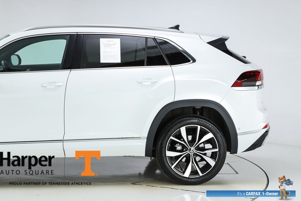 Used 2025 Volkswagen Atlas Cross Sport 2.0T SEL Premium R-Line SUV