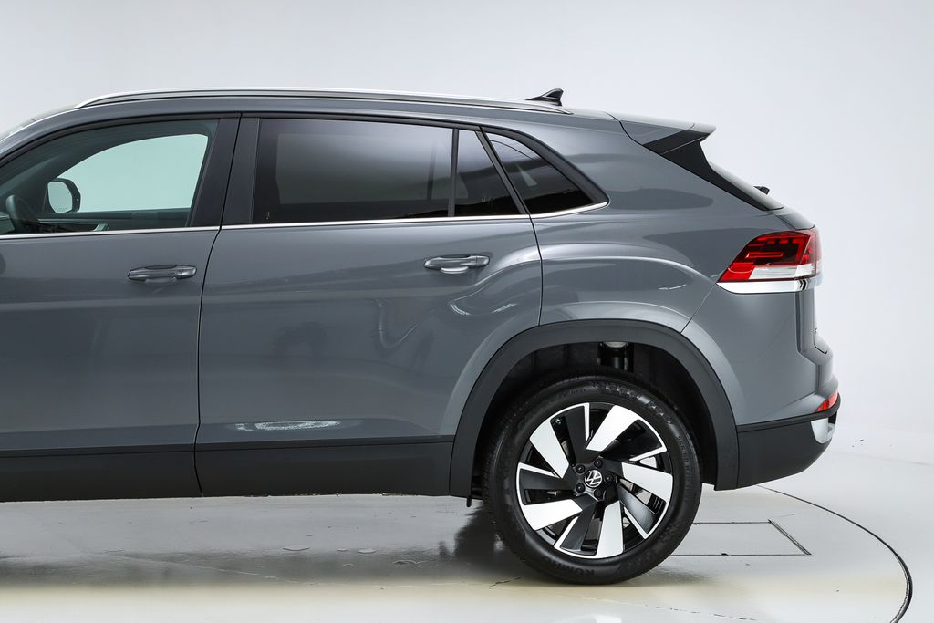 2025 Volkswagen Atlas Cross Sport SE Technology photo 4