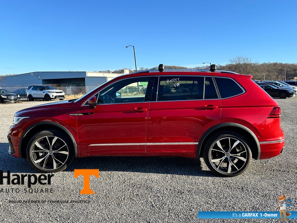 2024 Volkswagen Tiguan SEL R-Line Black photo 2
