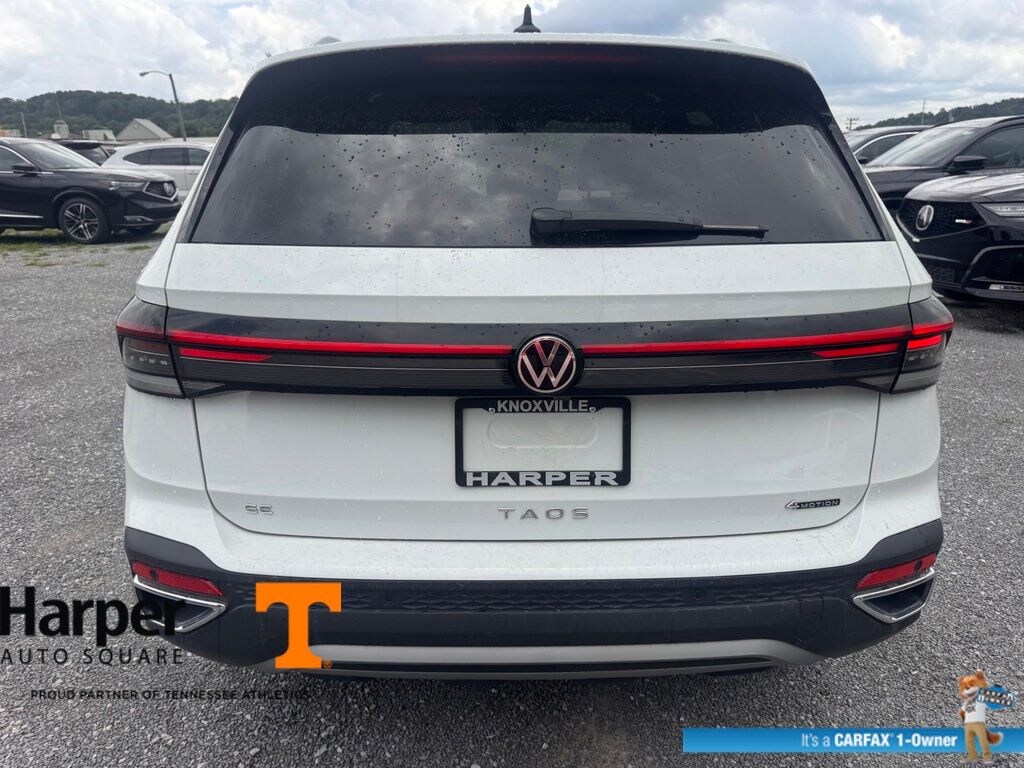 Used 2025 Volkswagen Taos 1.5T SE SUV