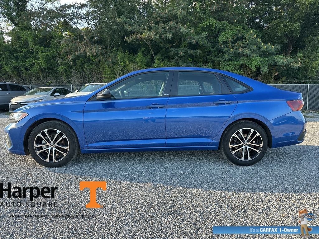 2023 Volkswagen Jetta 1.5T Sport photo 2
