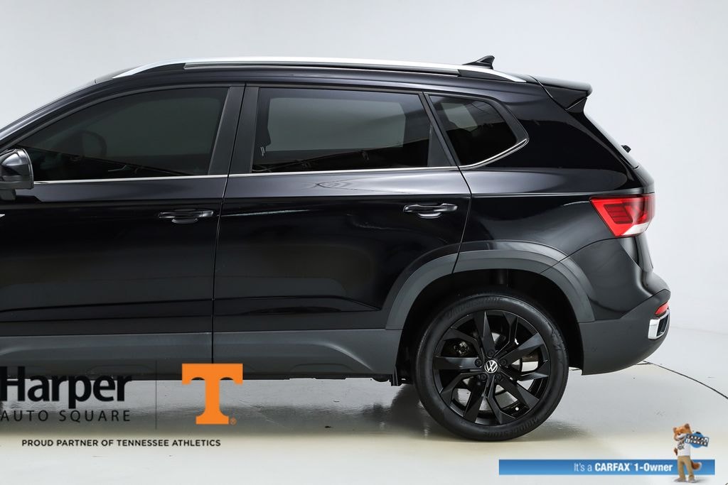 Used 2022 Volkswagen Taos 1.5T SE 4MOTION SUV