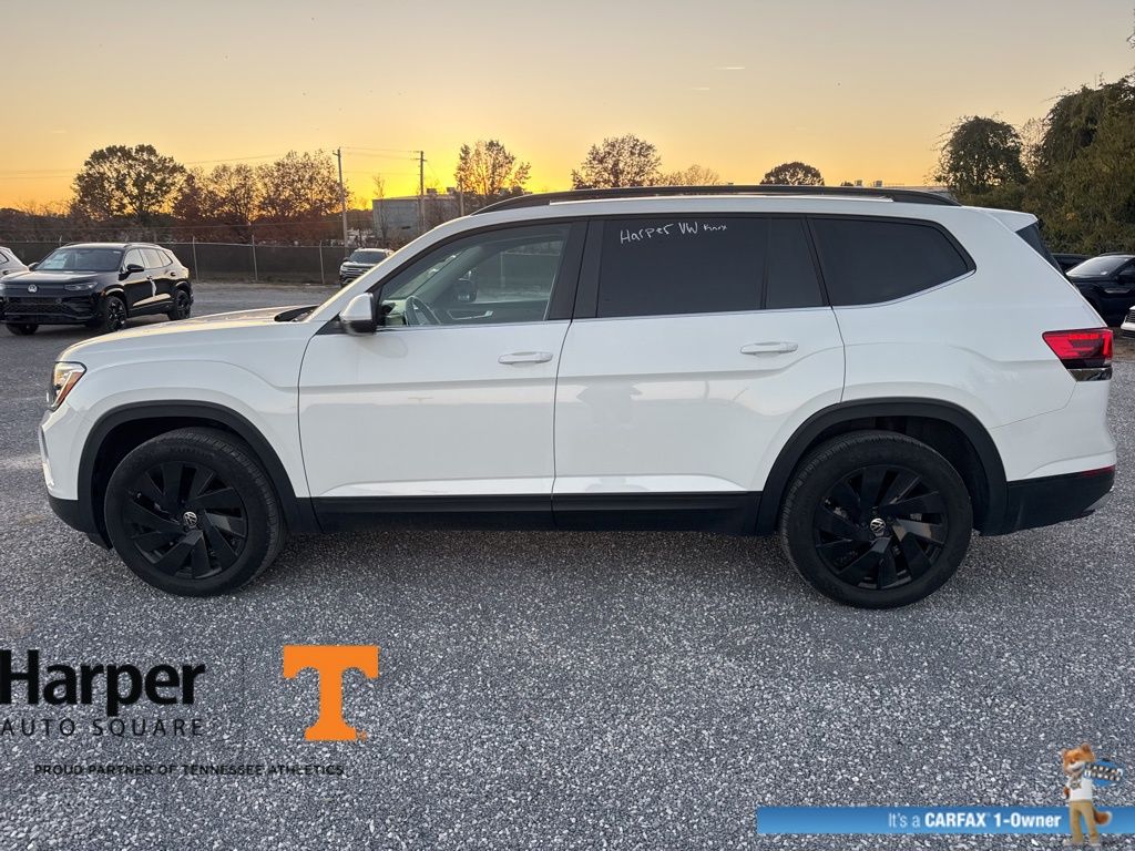 2024 Volkswagen Atlas SE Technology photo 2