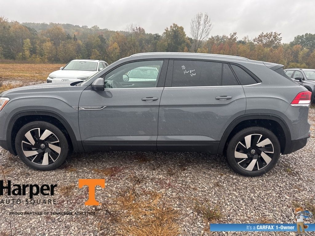 Used 2024 Volkswagen Atlas Cross Sport 2.0T SE w/Technology SUV