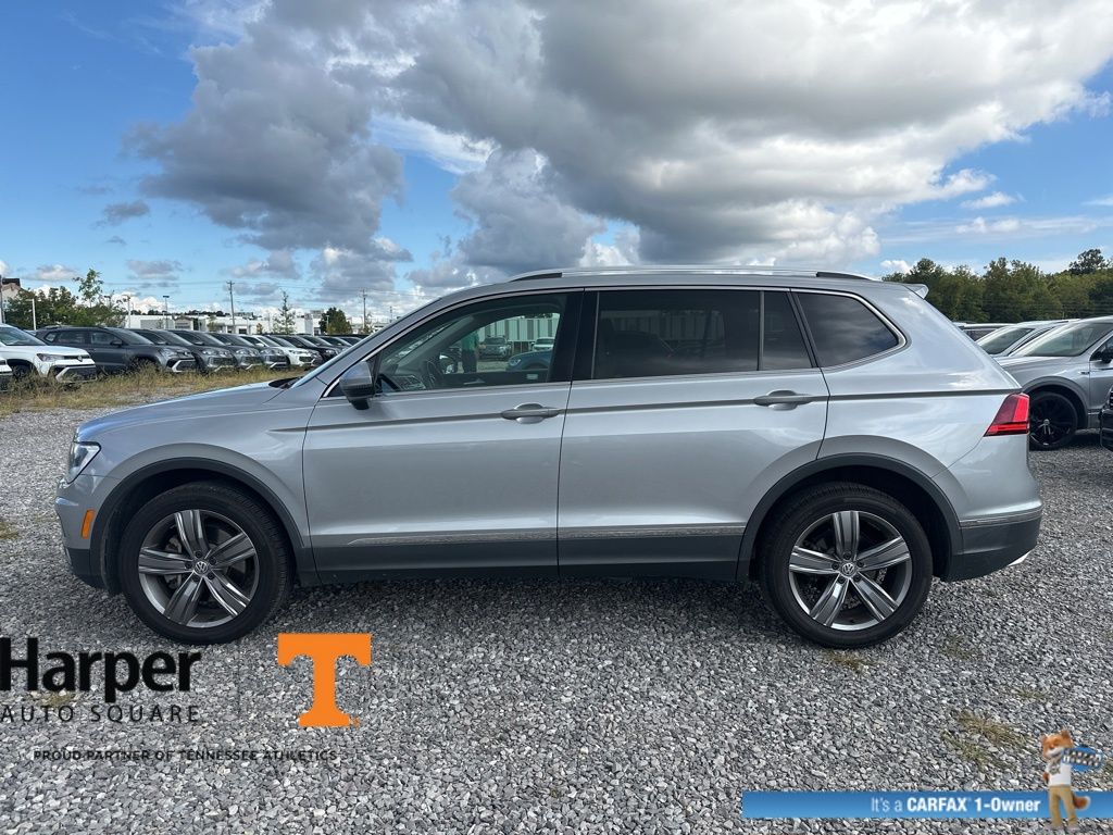 2020 Volkswagen Tiguan SEL photo 2