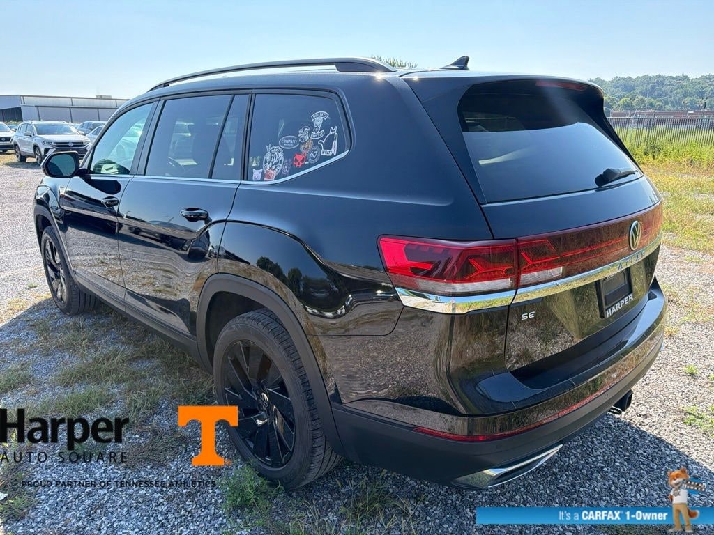 Used 2024 Volkswagen Atlas 2.0T SE w/Technology SUV