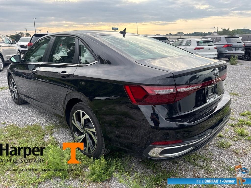 Used 2025 Volkswagen Jetta 1.5T SEL Sedan
