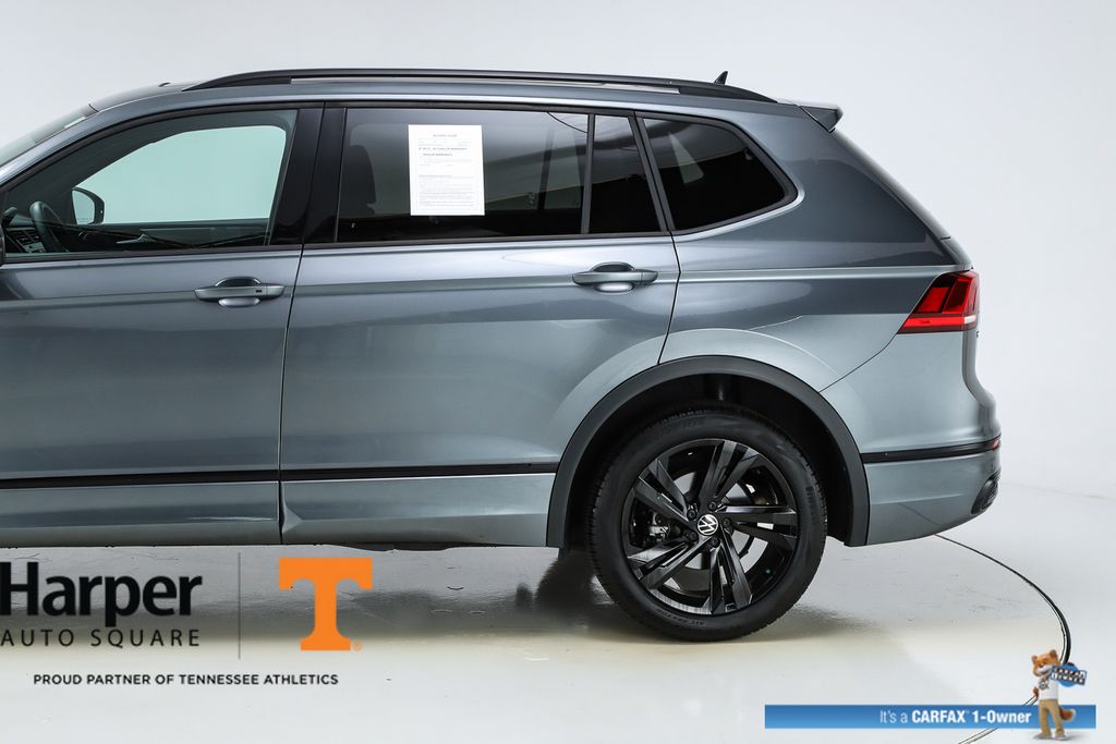 2024 Volkswagen Tiguan SE R-Line Black photo 3