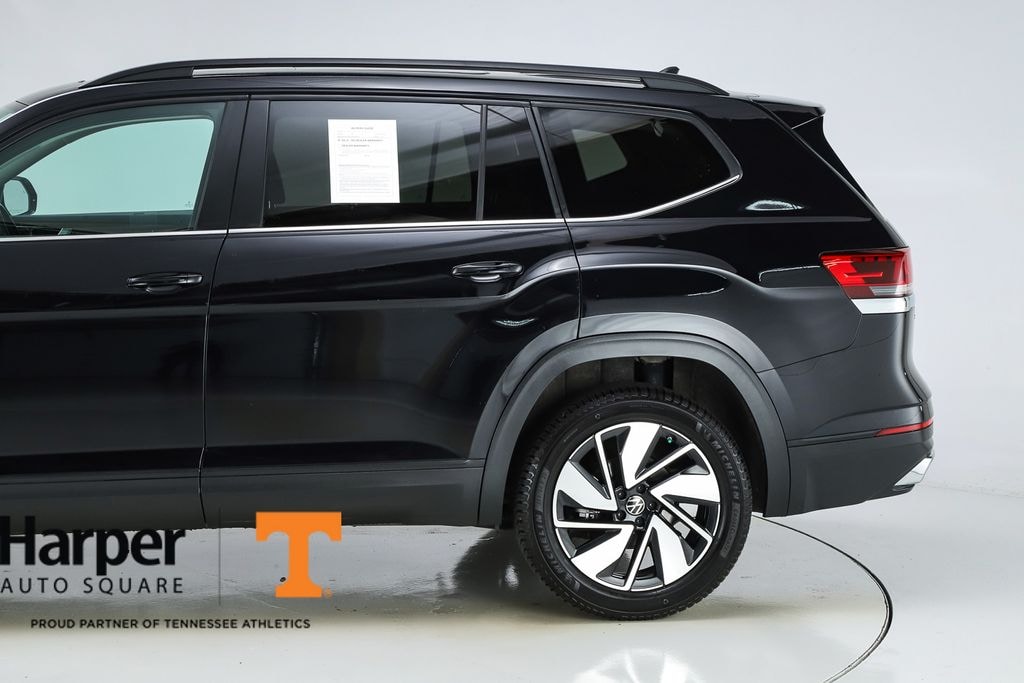 Used 2024 Volkswagen Atlas 2.0T SE w/Technology SUV