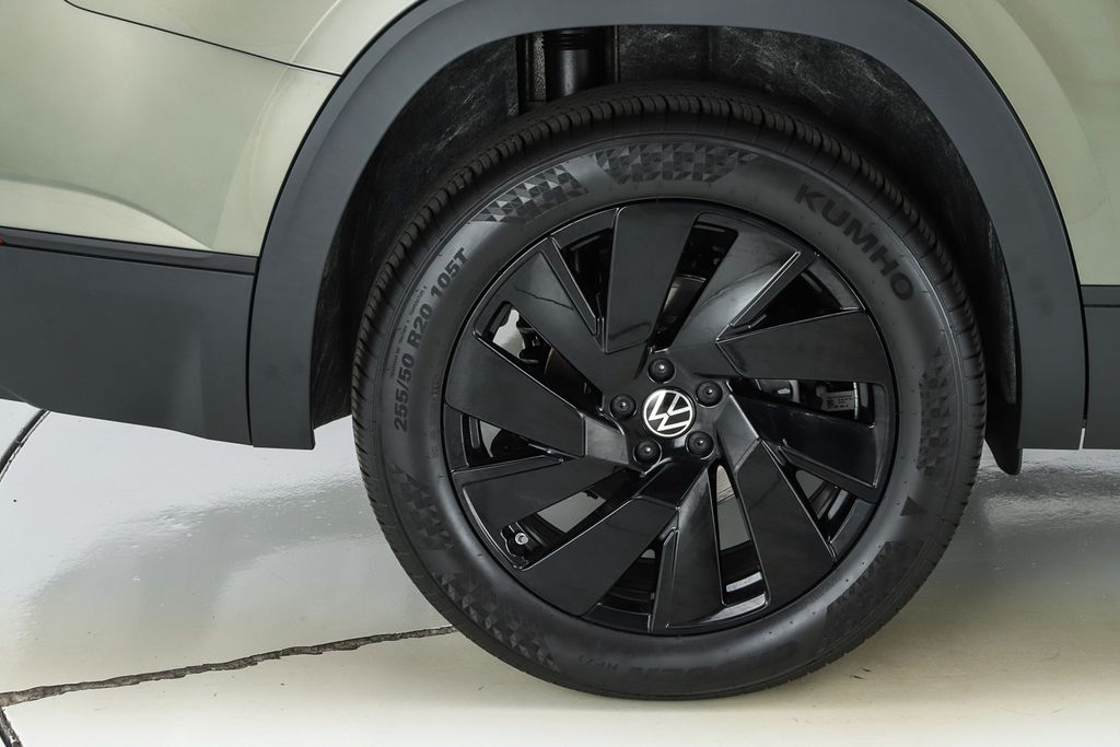 2026 Volkswagen Atlas SE w/Tech - Photo 13