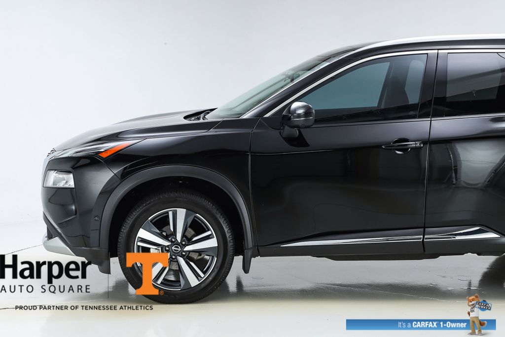2022 Nissan Rogue Platinum photo 3