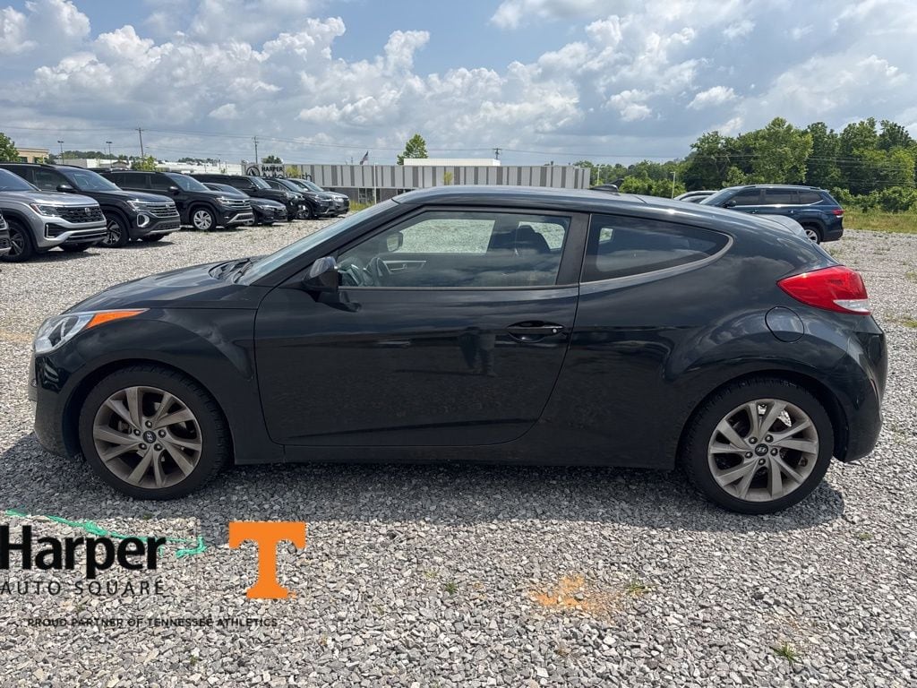 Used 2017 Hyundai Veloster Base with VIN KMHTC6AD3HU304867 for sale in Knoxville, TN