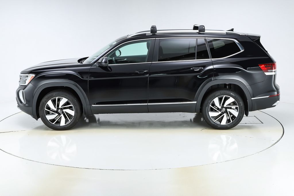 2025 Volkswagen Atlas SE photo 2