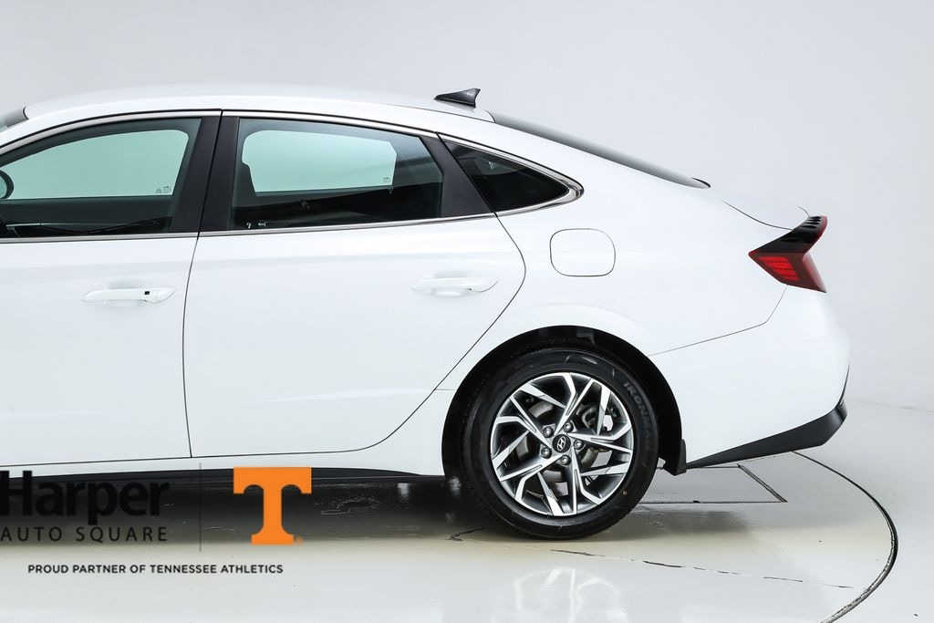 Used 2023 Hyundai Sonata SEL Sedan