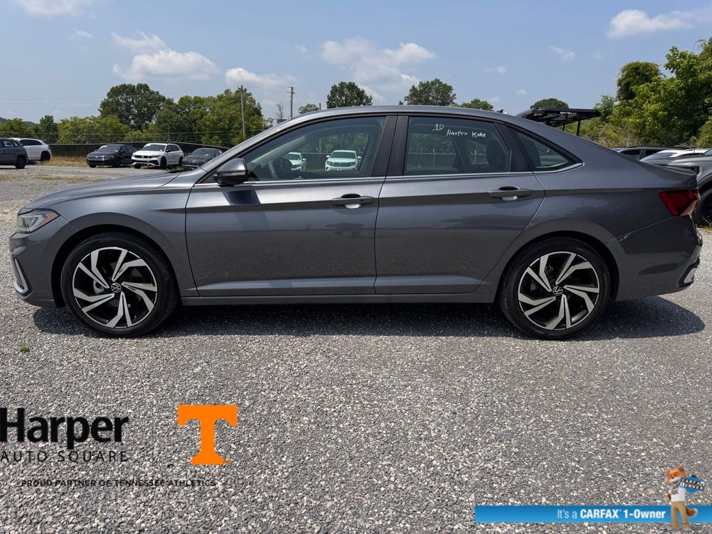 Used 2025 Volkswagen Jetta SEL with VIN 3VWGX7BU8SM003499 for sale in Knoxville, TN