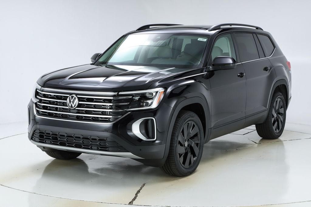 New 2026 Volkswagen Atlas SE w/Technology