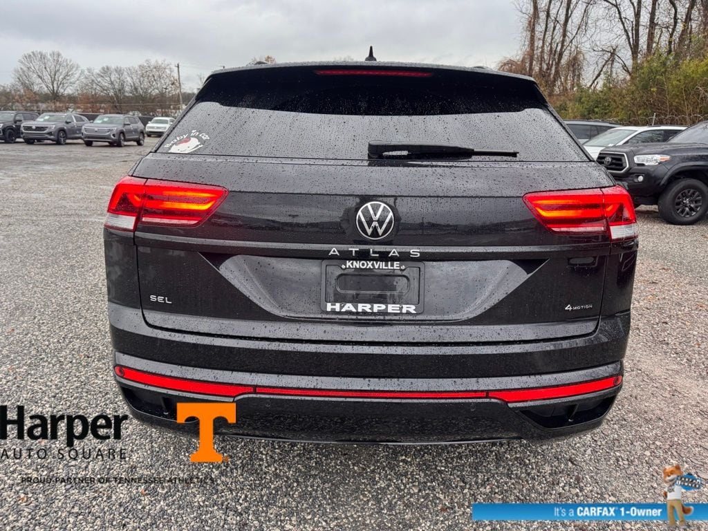 Used 2023 Volkswagen Atlas Cross Sport 2.0T SEL R-Line Black SUV