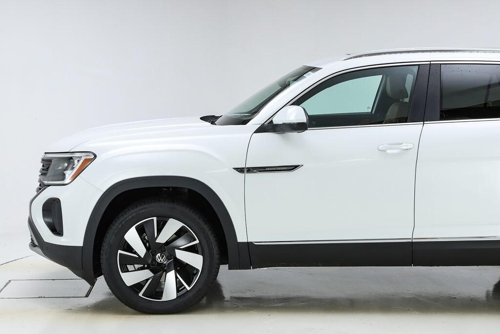 New 2026 Volkswagen Atlas Cross Sport 2.0T SEL SUV