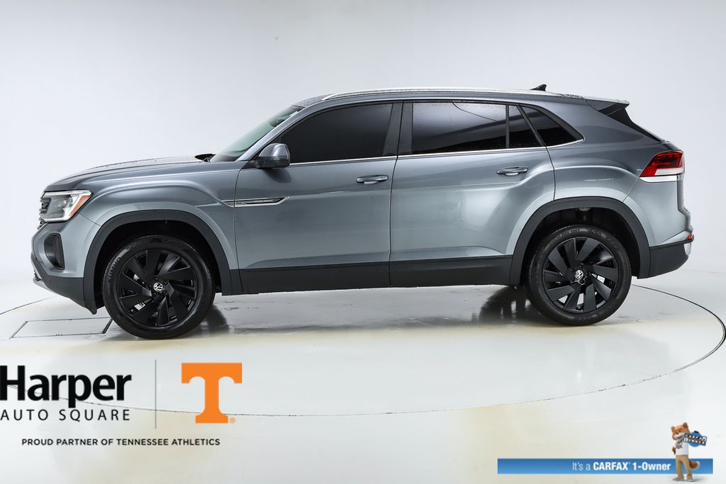 Used 2024 Volkswagen Atlas Cross Sport SE w/Tech with VIN 1V2WE2CA3RC249429 for sale in Knoxville, TN