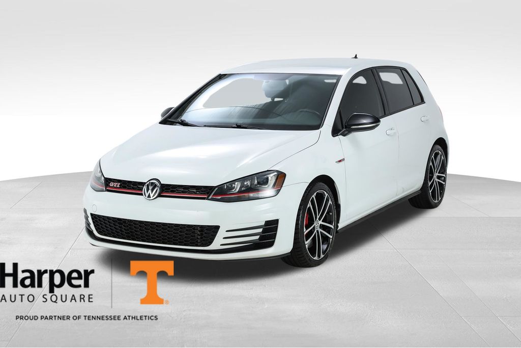 2017 Volkswagen Golf GTI 2.0T Sport 4-door's photo