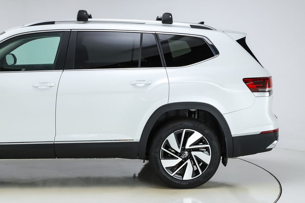 2025 Volkswagen Atlas SEL photo 4