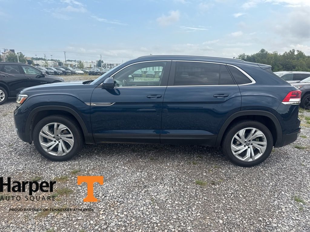 2020 Volkswagen Atlas Cross Sport SEL photo 2