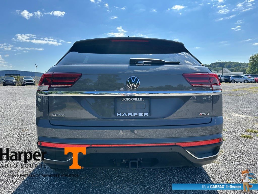 2022 Volkswagen Atlas Cross Sport V6 SE Technology photo 2