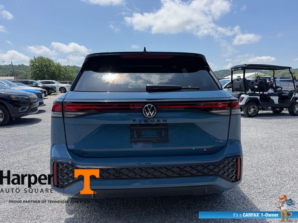 Used 2025 Volkswagen Tiguan 2.0T SE R-Line Black SUV